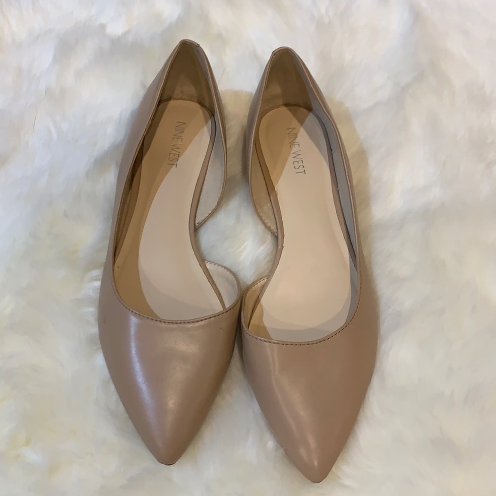 NINE WEST Neutral Beige Flats Size 9